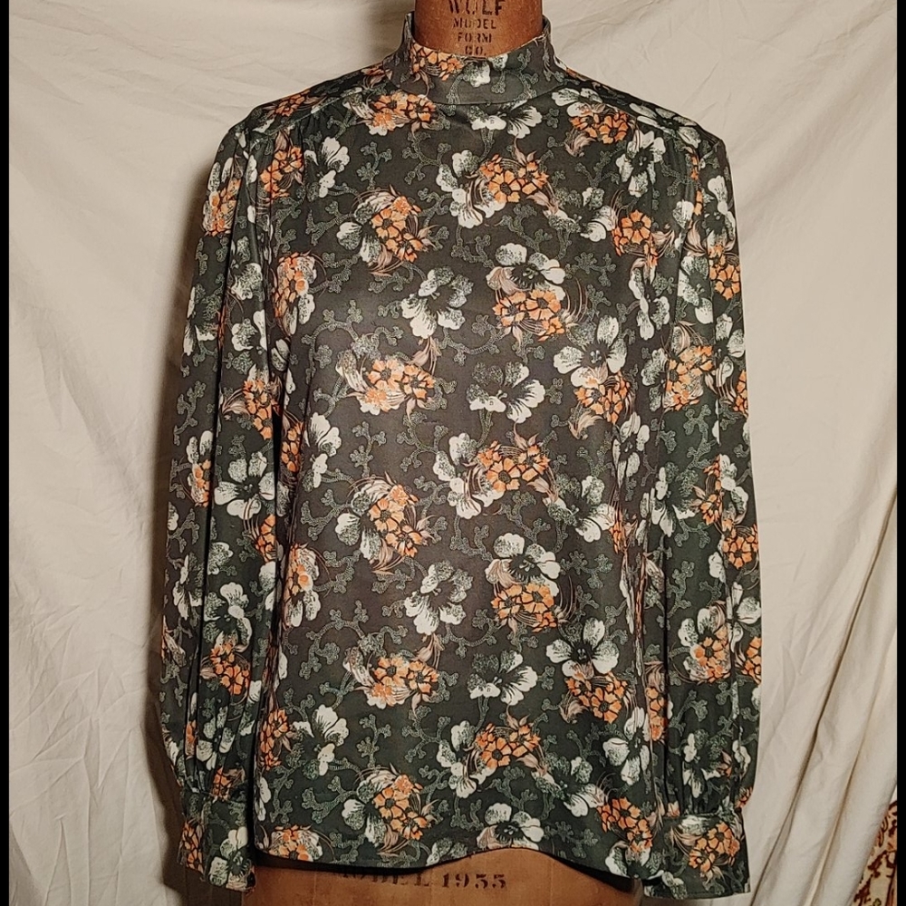 POS old homemade blouse - Picture 5 of 10